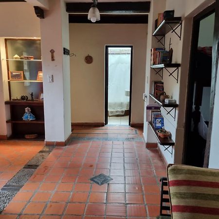 Hostal Las Rosas Salta Bagian luar foto