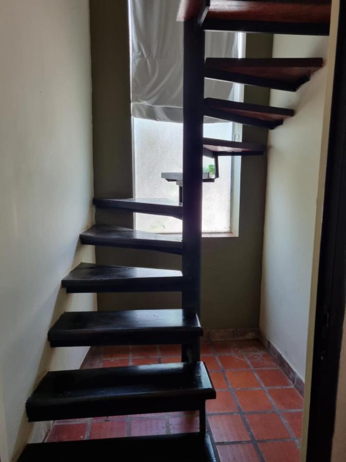 Hostal Las Rosas Salta Bagian luar foto