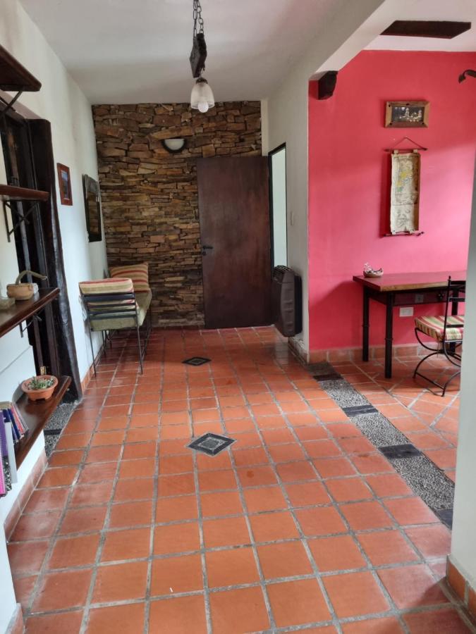 Hostal Las Rosas Salta Bagian luar foto
