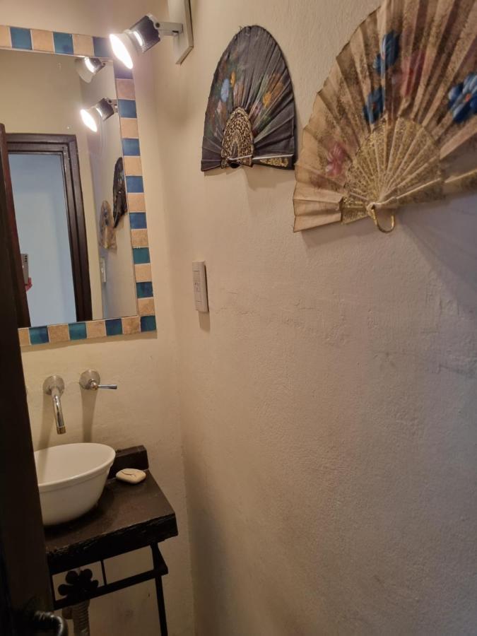 Hostal Las Rosas Salta Bagian luar foto