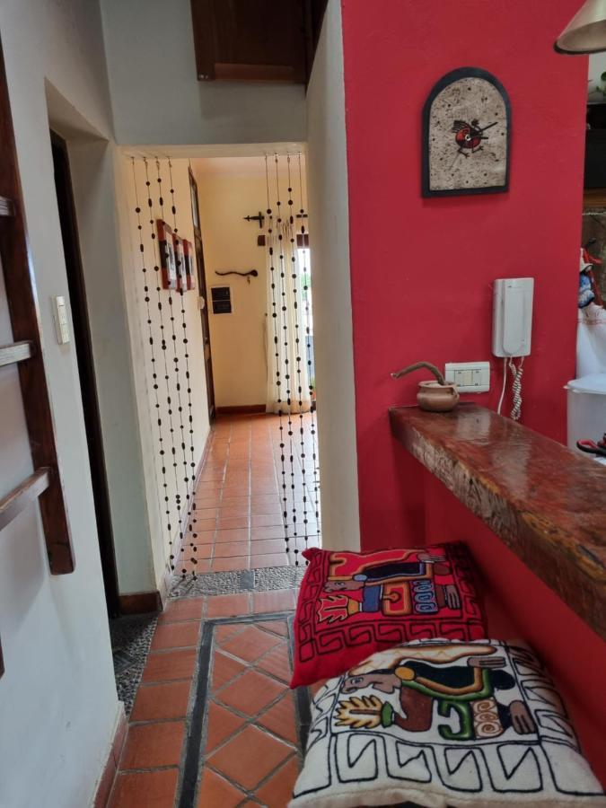 Hostal Las Rosas Salta Bagian luar foto