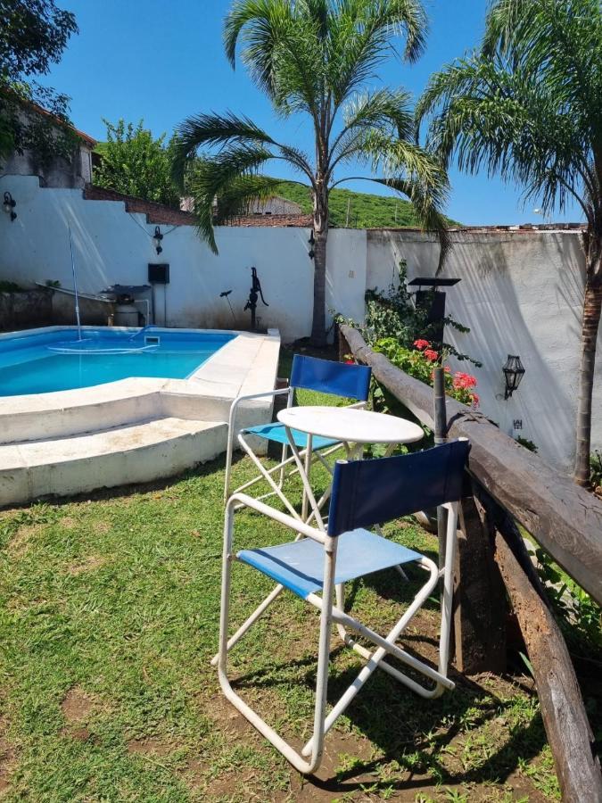 Hostal Las Rosas Salta Bagian luar foto