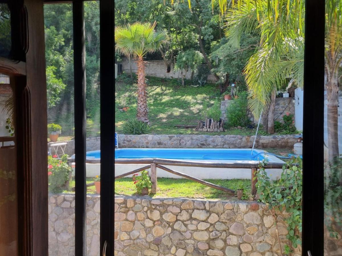 Hostal Las Rosas Salta Bagian luar foto