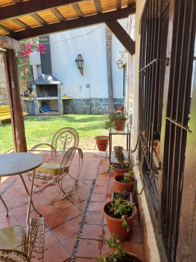 Hostal Las Rosas Salta Bagian luar foto